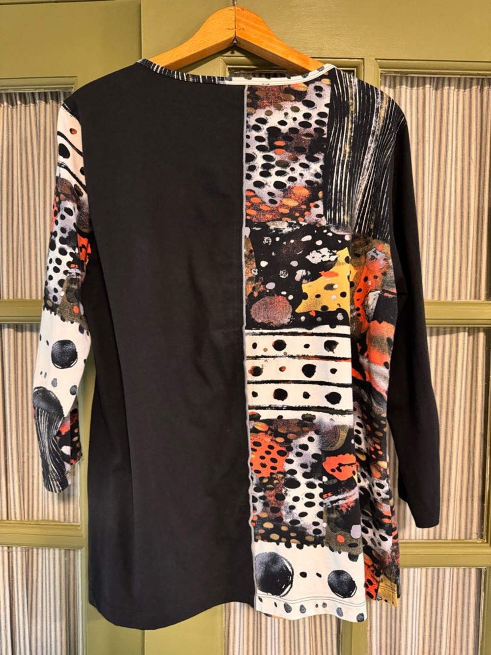 Ali Miles Asymmetrical Artsy Top - Picture 2 of 5